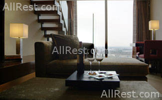 Hesperia Tower 11